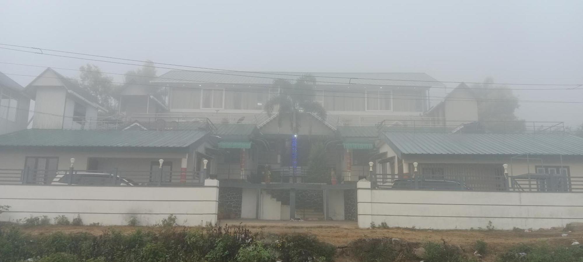 Auberge de jeunesse Vagamon Lake Palace Extérieur photo